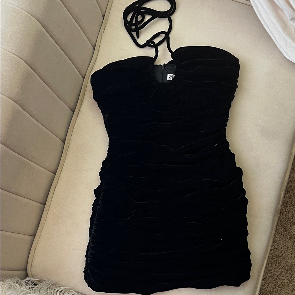 Black velvet ZARA mini dress